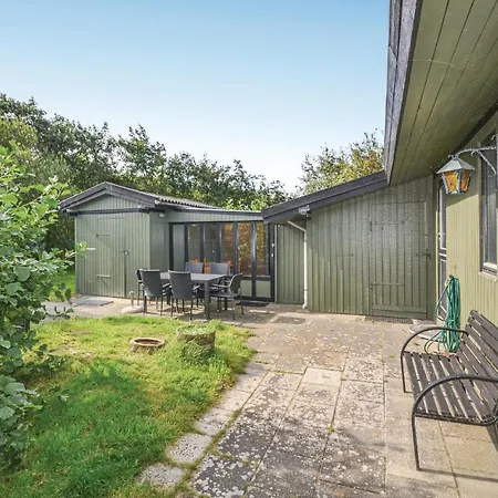 3 Bedroom Front In Fanø